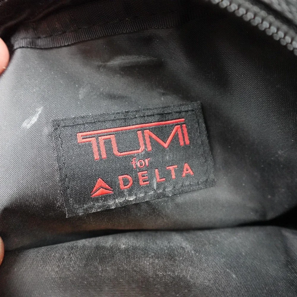 Tumi Travel Pouch Black Amenity Toiletry Cosmetic Bag Organizer Delta Airlines
